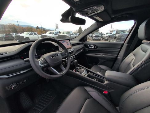 New 2026 Jeep Compass Limited w/ Sun, Sound & Navigation Group AWD/4WD image 13