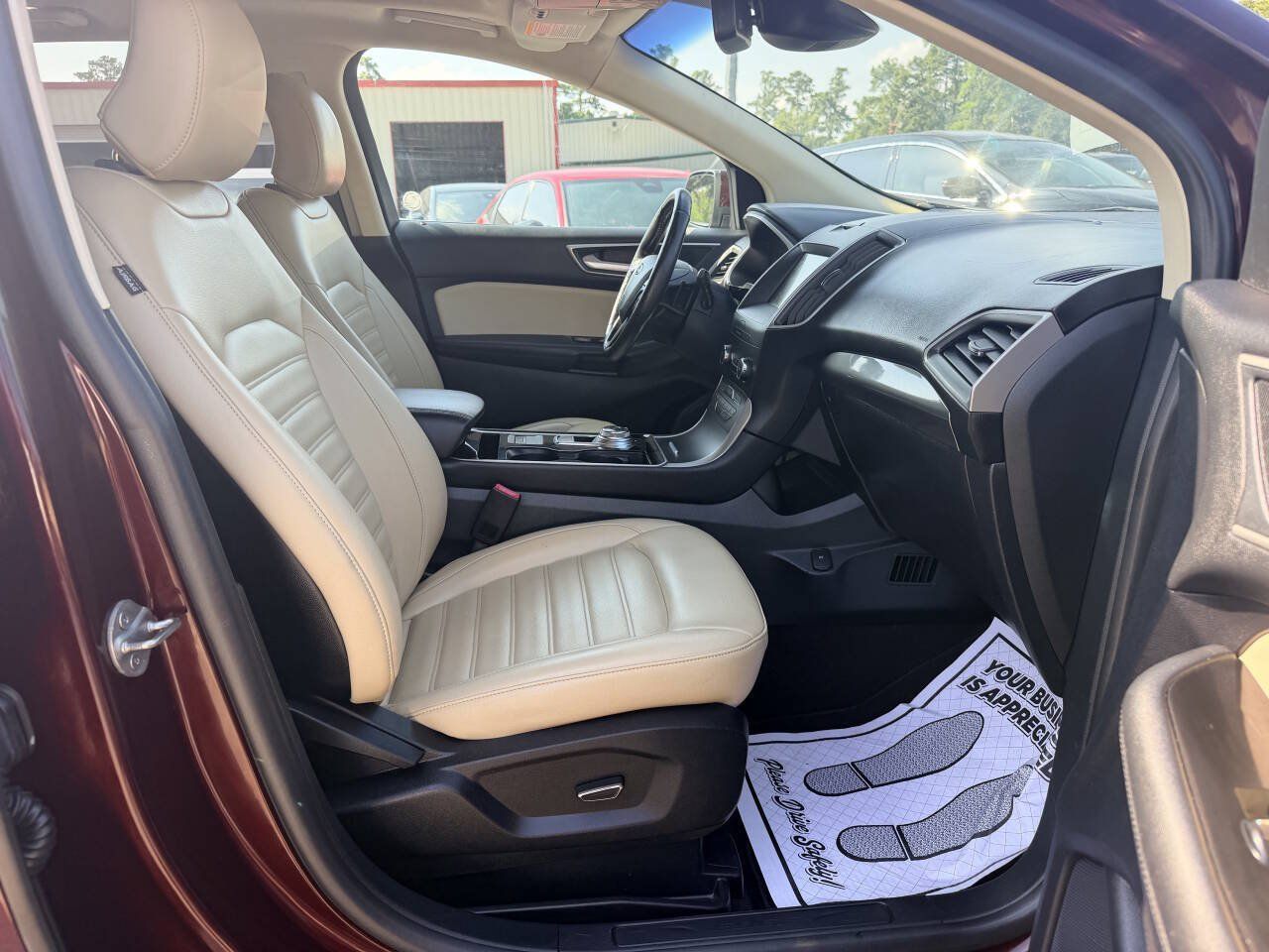 Used 2019 Ford Edge SEL w/ Equipment Group 201A AWD/4WD image 21