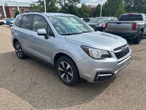 Used 2018 Subaru Forester 2.5i Limited AWD/4WD image 2