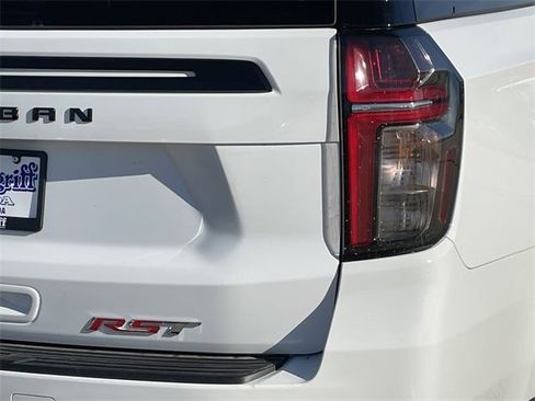 Used 2024 Chevrolet Suburban RST w/ Luxury Package image 6