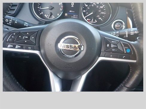 Used 2019 Nissan Rogue SV w/ Premium Package image 21