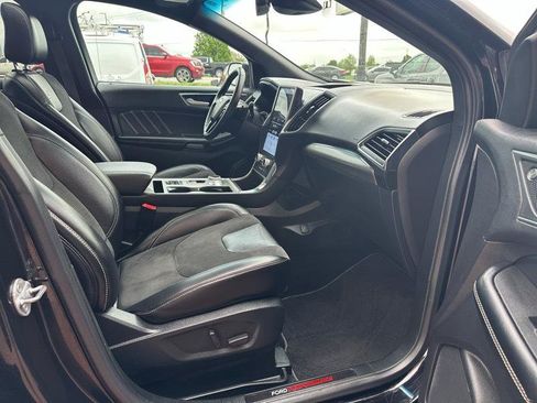 Used 2022 Ford Edge ST w/ Equipment Group 401A image 4