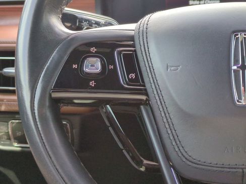 Used 2023 Lincoln Aviator Grand Touring AWD/4WD image 32