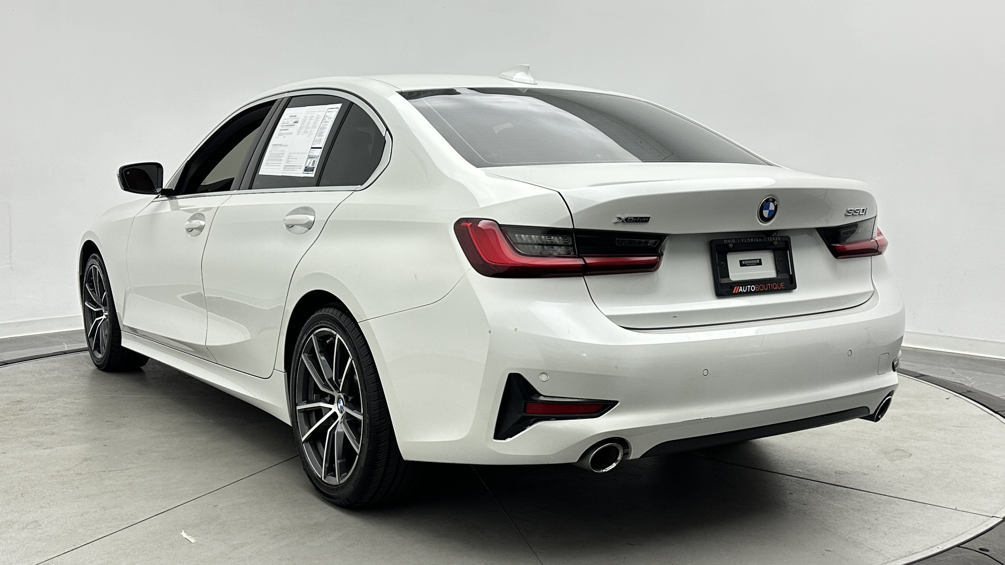 Used 2021 BMW 330i xDrive Sedan w/ Premium Package AWD/4WD image 7