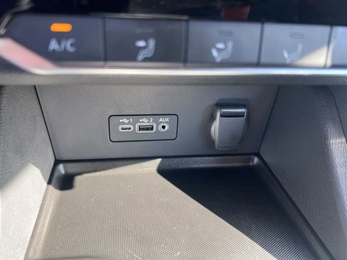 Used 2023 Nissan Sentra SV FWD image 53