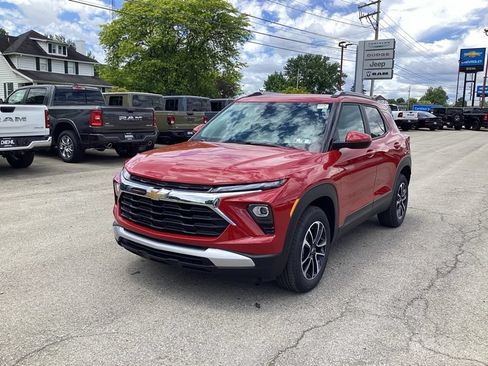 New 2026 Chevrolet TrailBlazer LT w/ Driver Confidence Package AWD/4WD image 3