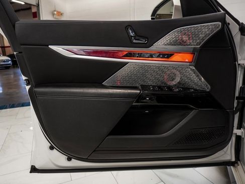 Used 2023 BMW 760i xDrive 760i xDrive w/ Executive Package image 26