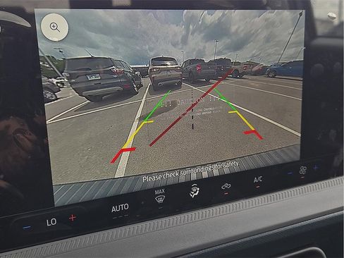 New 2025 Ford Maverick XL image 12