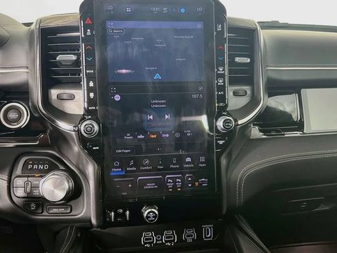 Used 2025 RAM 1500 Limited AWD/4WD image 16