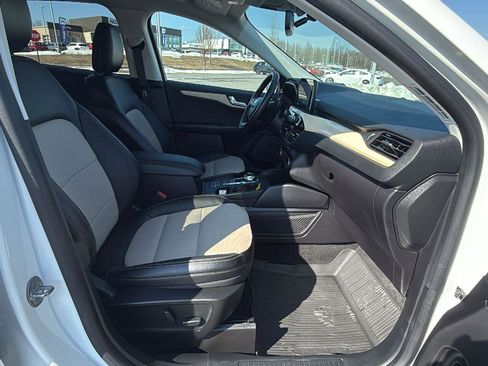 Used 2022 Ford Escape Titanium w/ Titanium Elite Package image 18