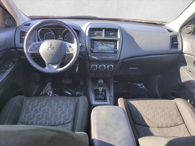 Used 2025 Mitsubishi Outlander Sport AWD image 16
