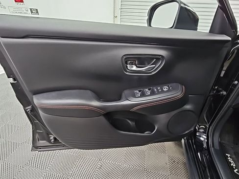 Used 2025 Honda HR-V Sport image 27