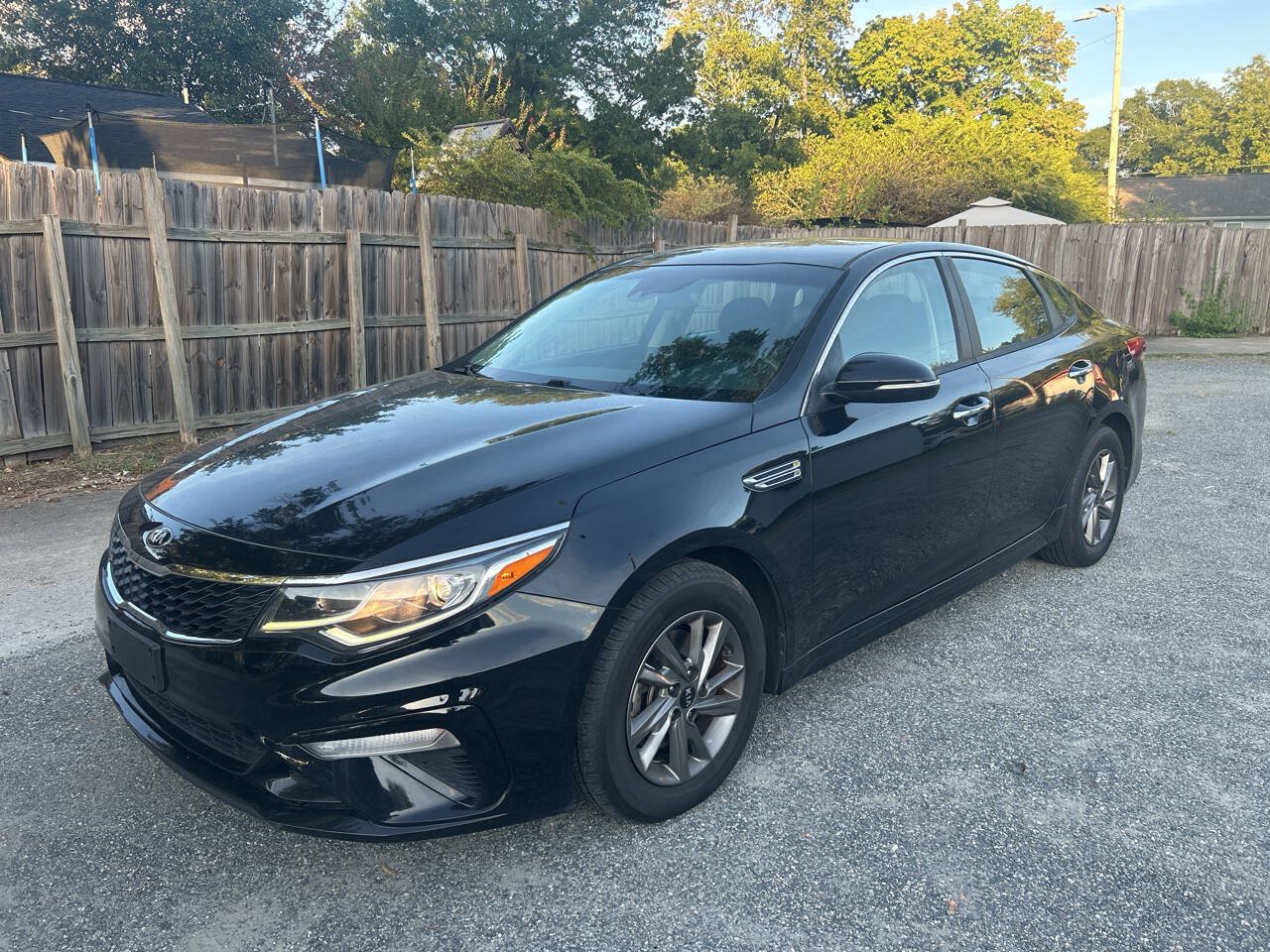 Used 2020 Kia Optima LX FWD image 2