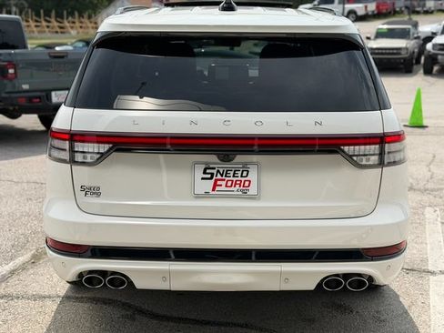 Used 2025 Lincoln Aviator Reserve w/ Jet Appearance Package AWD/4WD image 6