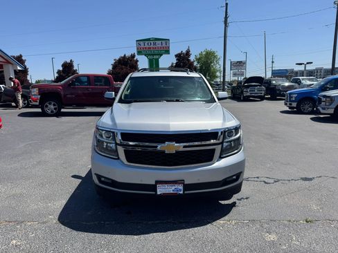 Used 2017 Chevrolet Suburban LT AWD/4WD image 8