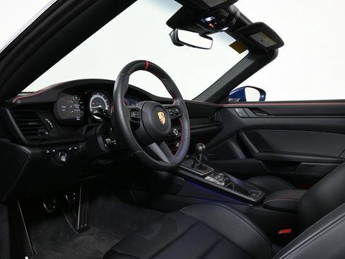 Certified 2023 Porsche 911 Carrera GTS RWD image 4