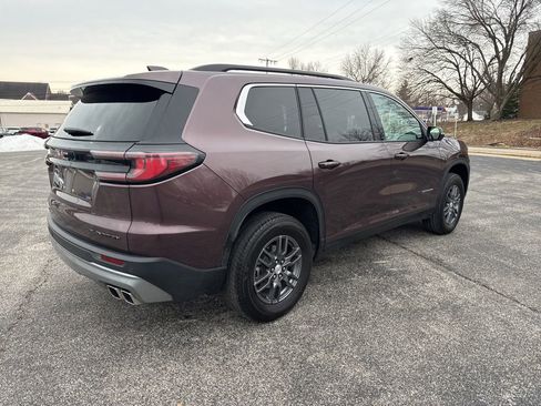 Used 2025 GMC Acadia Elevation image 8