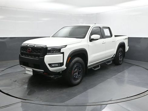 Certified 2025 Nissan Frontier PRO-4X w/ Pro Convenience Package AWD/4WD image 1