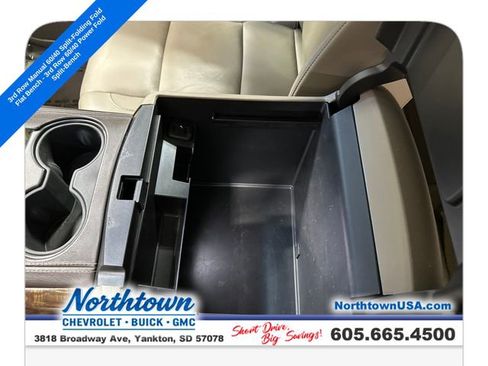 Used 2017 Chevrolet Tahoe LT w/ LT Signature Package AWD/4WD image 27