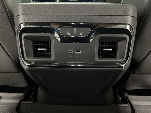 Used 2023 Chevrolet Silverado 1500 ZR2 w/ Technology Package image 19