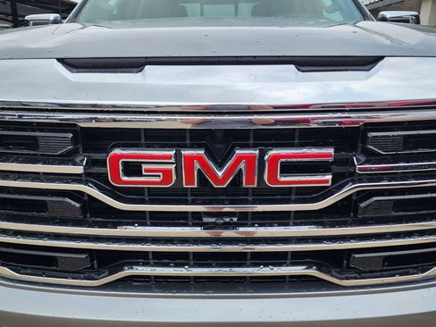 New 2026 GMC Sierra 1500 SLT w/ SLT Premium Plus Package AWD/4WD image 10