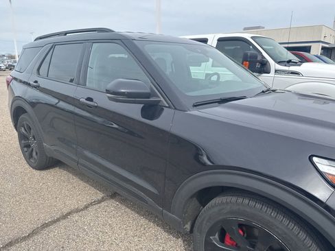 Used 2020 Ford Explorer ST w/ ST Street Pack image 27