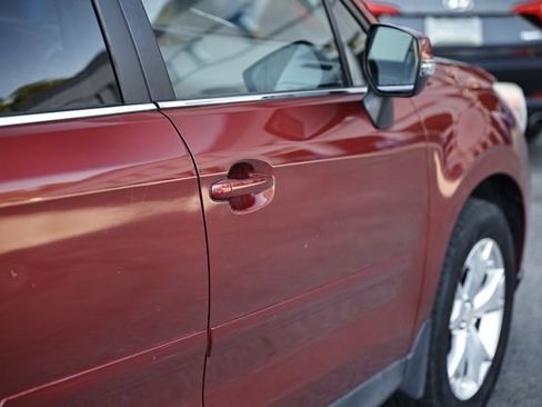 Used 2014 Subaru Forester 2.5i Touring image 8