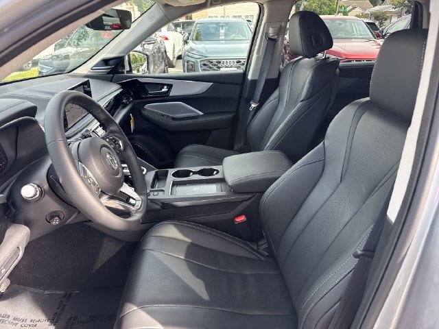 Certified 2026 Acura MDX w/ Technology Package AWD/4WD image 16