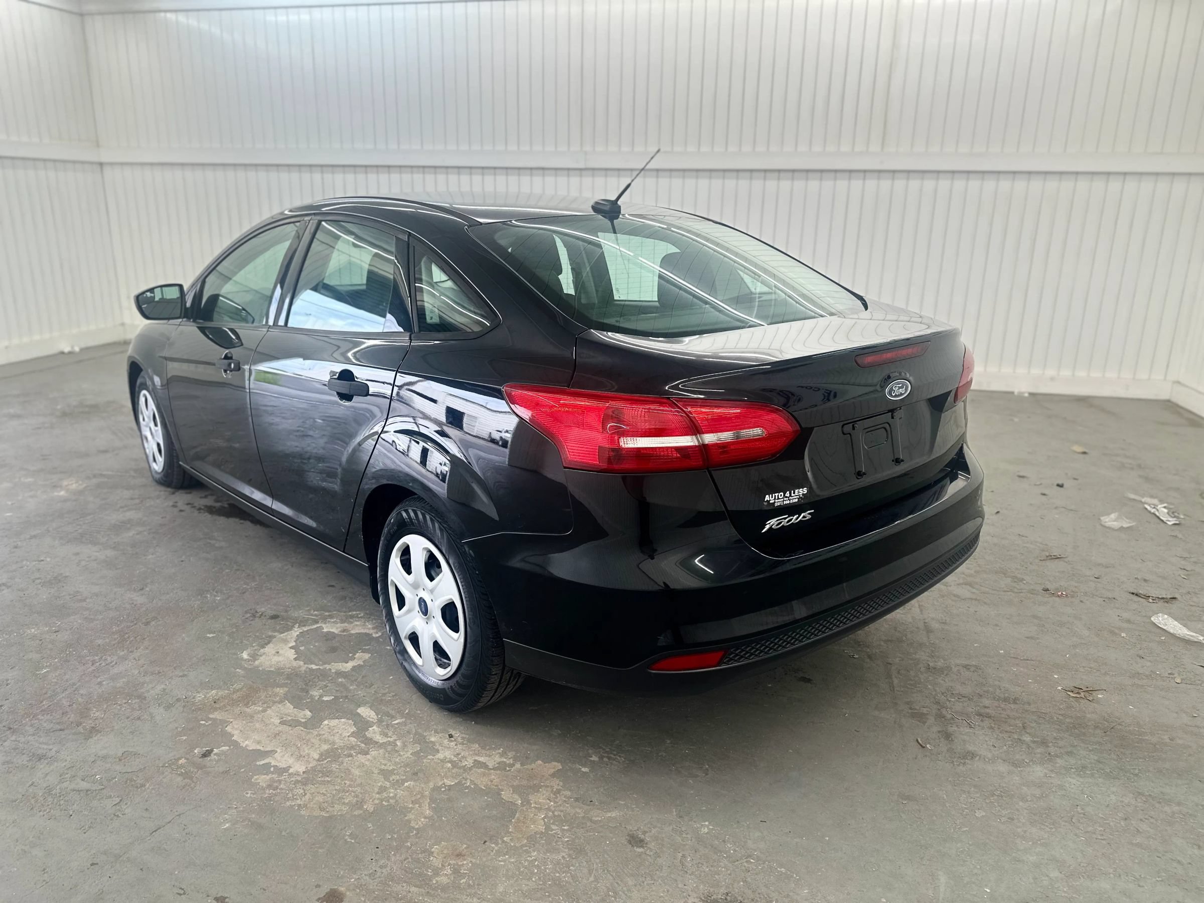 Used 2017 Ford Focus S FWD image 7