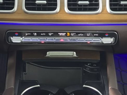 Certified 2022 Mercedes-Benz GLS 450 4MATIC image 23