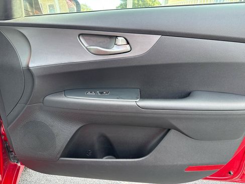 Used 2021 Kia Forte LXS FWD image 13
