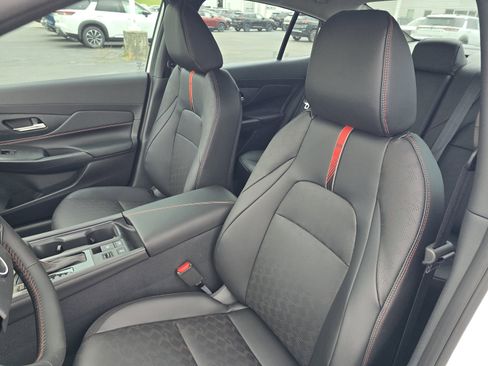 New 2026 Nissan Sentra SR FWD image 12