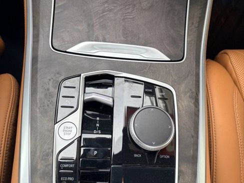 Used 2024 BMW X5 xDrive40i w/ Premium Package image 13