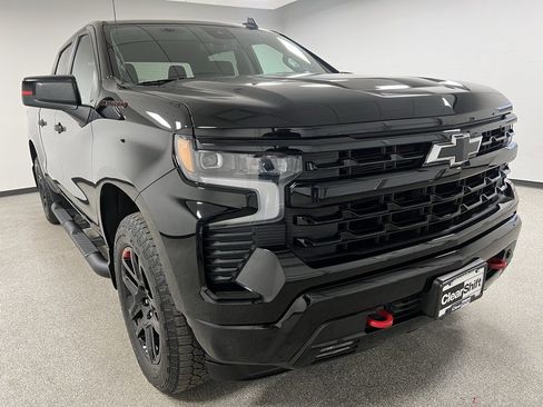 Used 2023 Chevrolet Silverado 1500 RST w/ Redline Edition image 2
