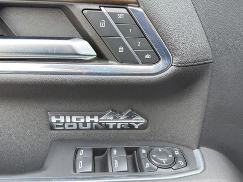 Used 2024 Chevrolet Silverado 1500 High Country w/ High Country Premium Package AWD/4WD image 24