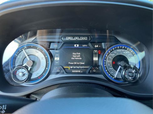 Used 2022 RAM 1500 Limited image 27