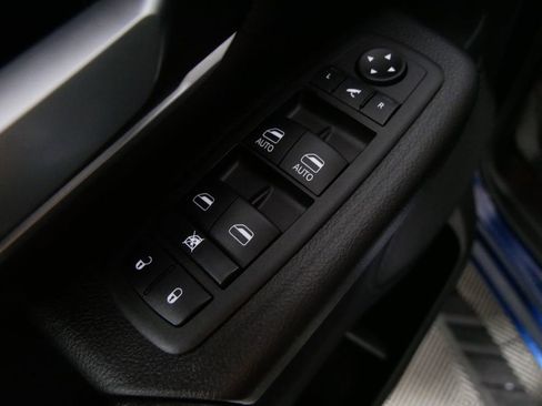 Used 2023 RAM 1500 Big Horn AWD/4WD image 17