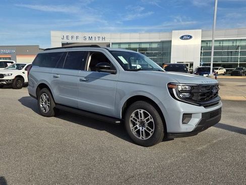New 2026 Ford Expedition Max Active RWD image 1