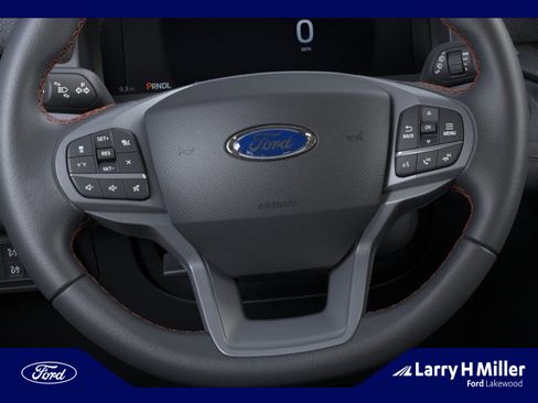 New 2026 Ford Explorer Active w/ Active Comfort Package image 12