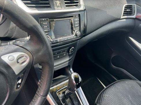 Used 2016 Nissan Sentra SR w/ Electronics Package FWD image 9