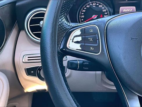 Used 2017 Mercedes-Benz C 300 Sedan image 24
