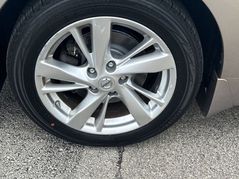 Used 2014 Nissan Altima 2.5 SL FWD image 9