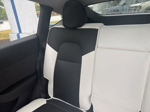 Used 2023 Tesla Model Y Long Range AWD/4WD image 12