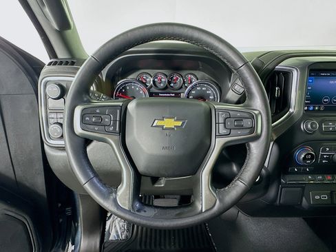 Used 2021 Chevrolet Silverado 1500 LT image 15