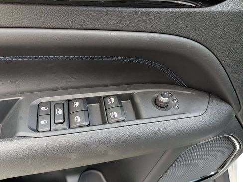 New 2026 Jeep Compass Latitude AWD/4WD image 17