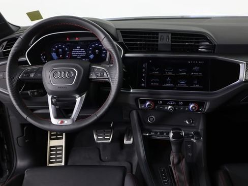 Used 2025 Audi Q3 2.0T Premium Plus AWD/4WD image 21