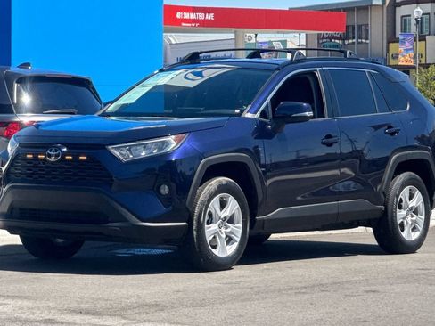 Used 2021 Toyota RAV4 XLE w/ Carpet Mat Package (TMS) AWD/4WD image 8