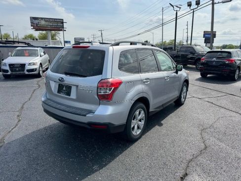 Used 2016 Subaru Forester 2.5i Premium AWD/4WD image 4
