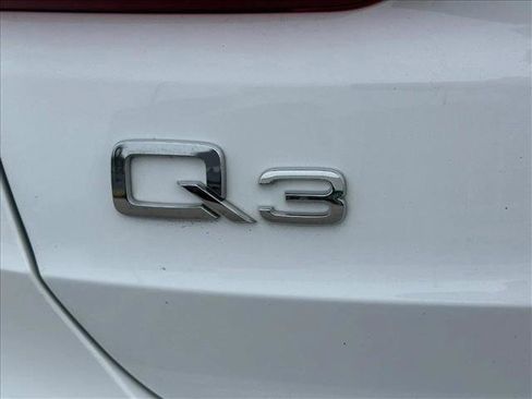 Used 2025 Audi Q3 2.0T Premium image 7