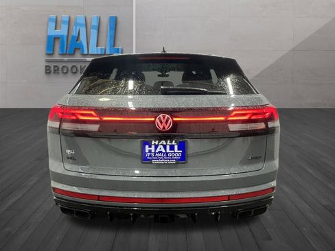 New 2026 Volkswagen Atlas Cross Sport SEL R-Line image 4